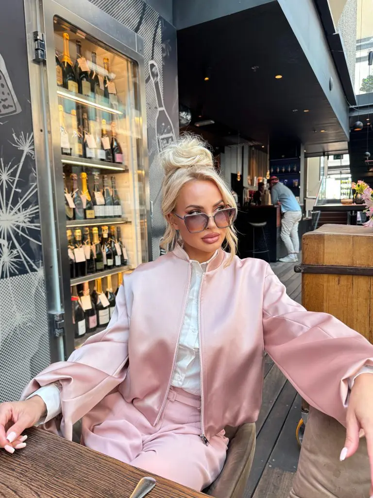 IMPERIAL FASHION - BOMBER IZ SATENA V BABY PINK BARVI