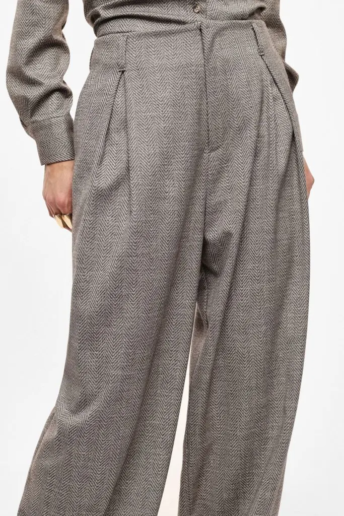 IMPERIAL FASHION - ŠIROKE PALAZZO HLAČE S VZORCEM RIBJE KOSTI