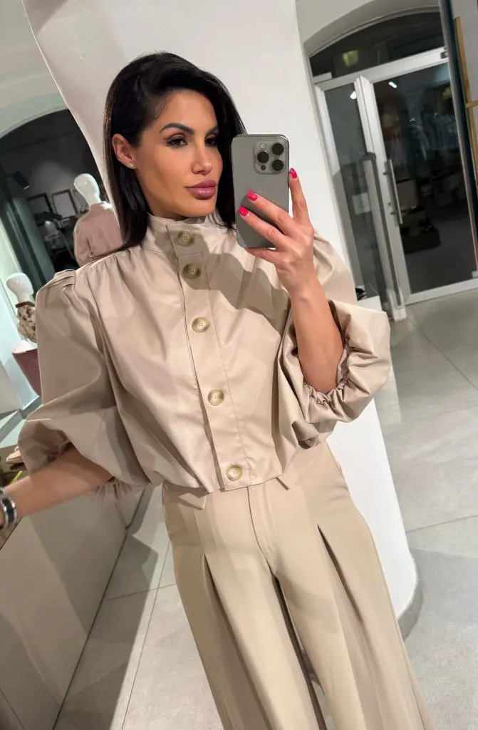 IMPERIAL FASHION - KRAJŠA BOMBAŽNA TRENCH JAKNA V BEIGE BARVI