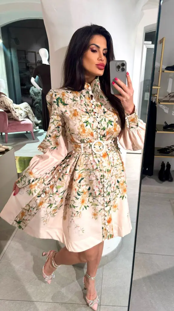 AMALFI - ROMANTIČNA OBLEKA Z GUMBI