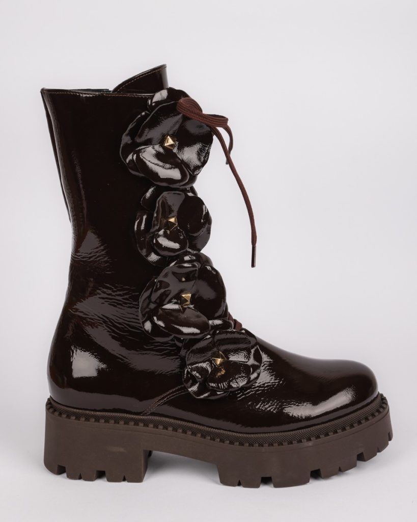 Usnjeni lak gležnarji v temno rjavi barvi